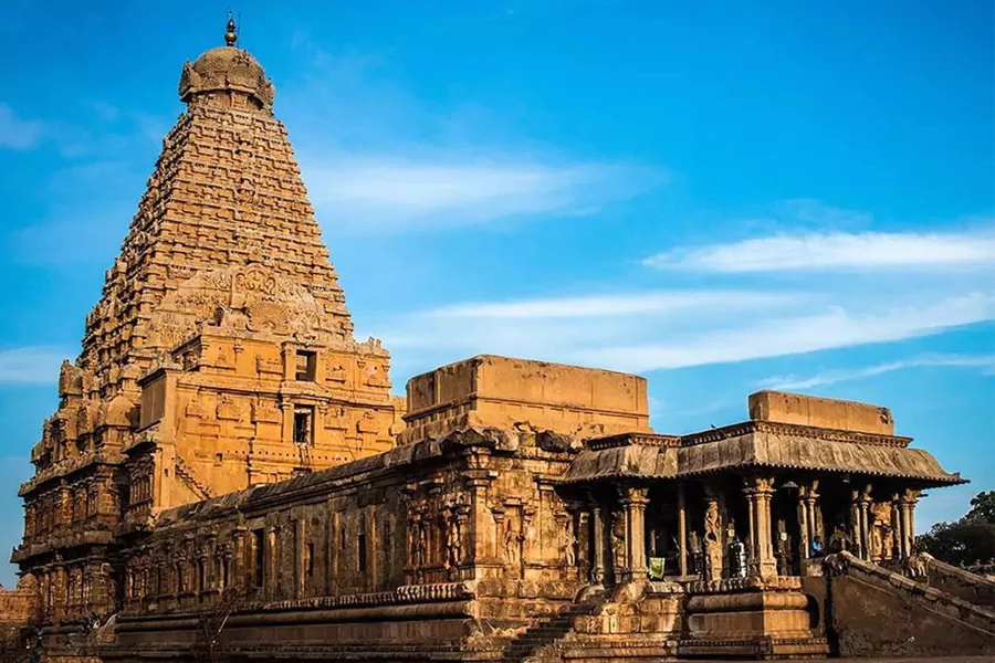 Brihadeeswara Temple - Shiva Temples in South India