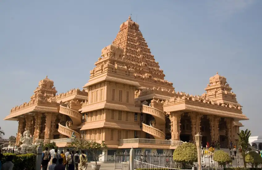 Chhatarpur Mandir