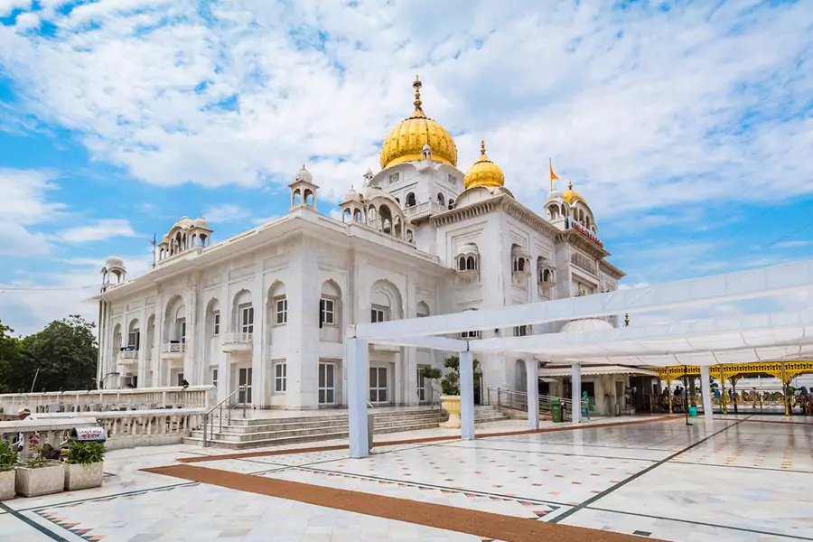 10 Must Visit Gurudwaras in Delhi